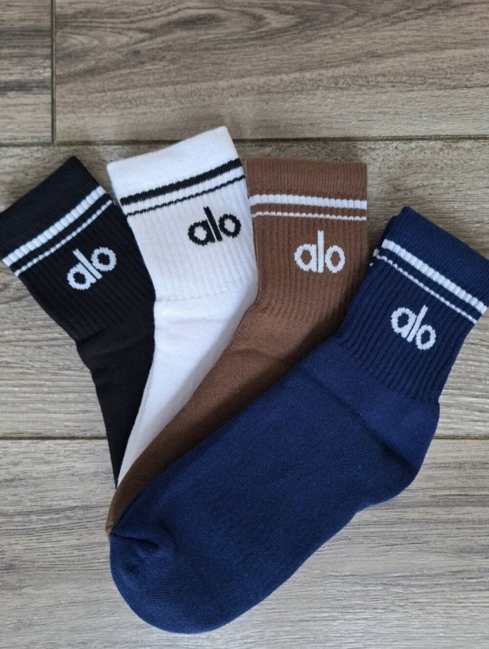 ALO Yoga Men's Athletic Crew Socks - Black, White, Brown, Navy